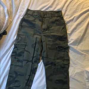 TNA By Aritzia Camo Cargo pants